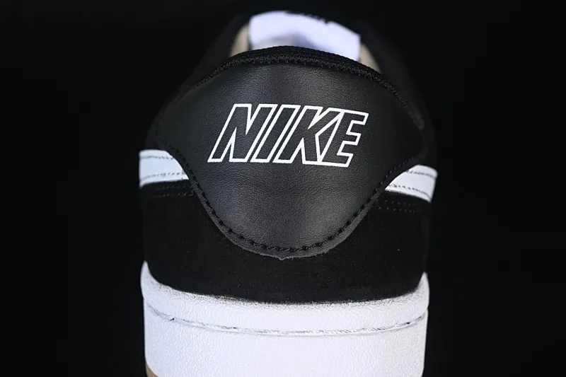 All categories Nk SB Dunk series Nike SB Fc Classic campus sneakers Nike SB Fc Classic Nike autumn and winter campus casual sneakers CJ9961-001